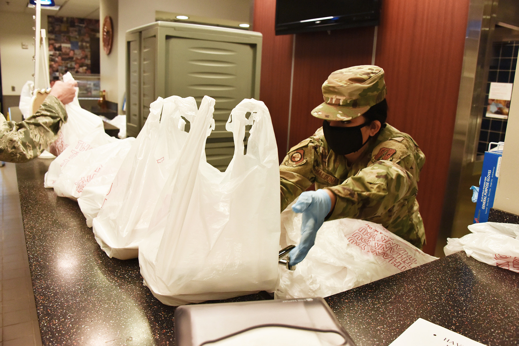 Jayhawk Roost dining facility reopens Jayhawk Roost dining facility reopens